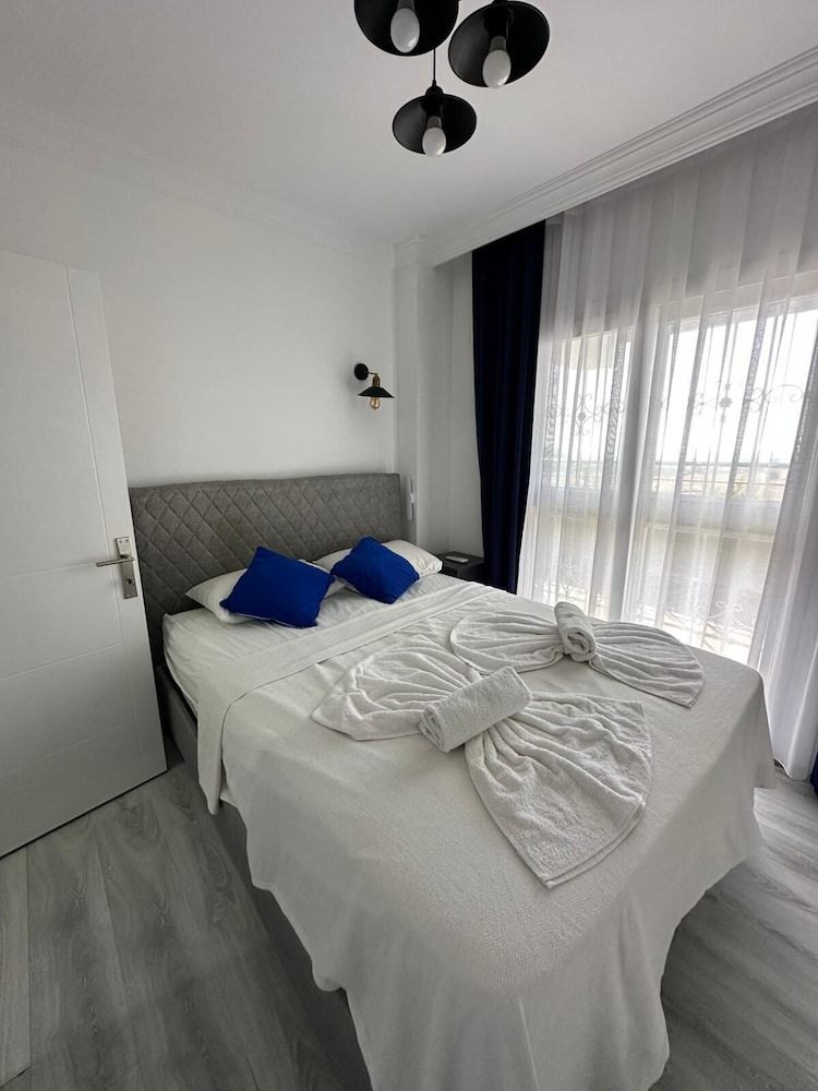 Mavi Restaurant & Apartments 3 19/50