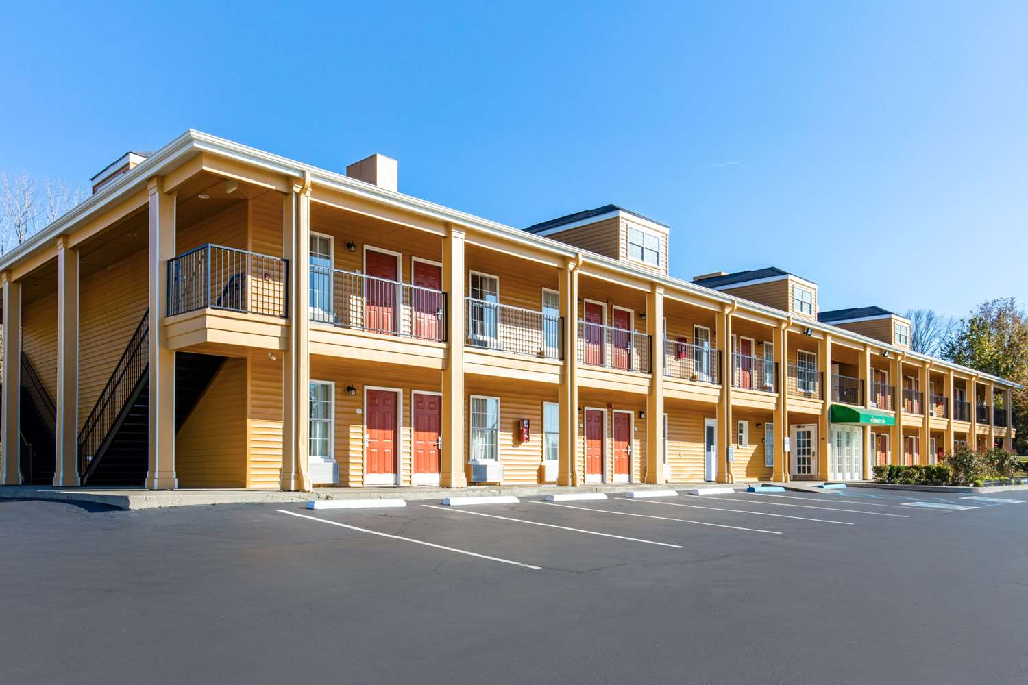 Quality Inn Arab Hwy 231 2/15