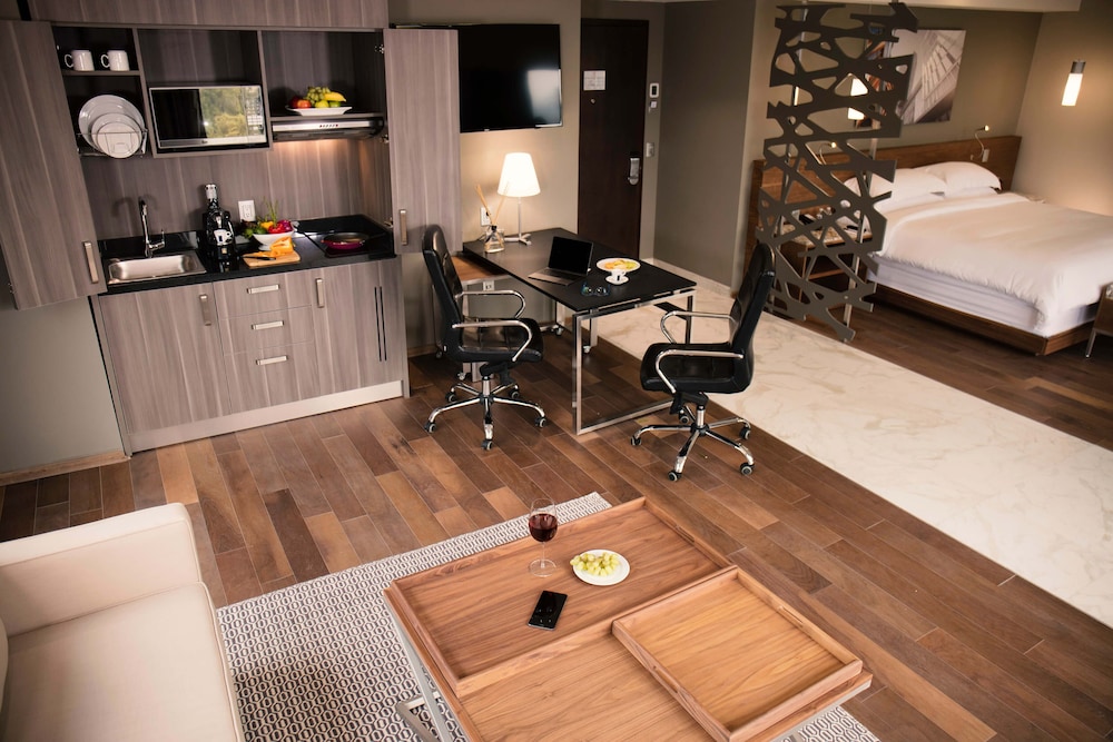 Krystal Grand Suites Insurgentes 40/67