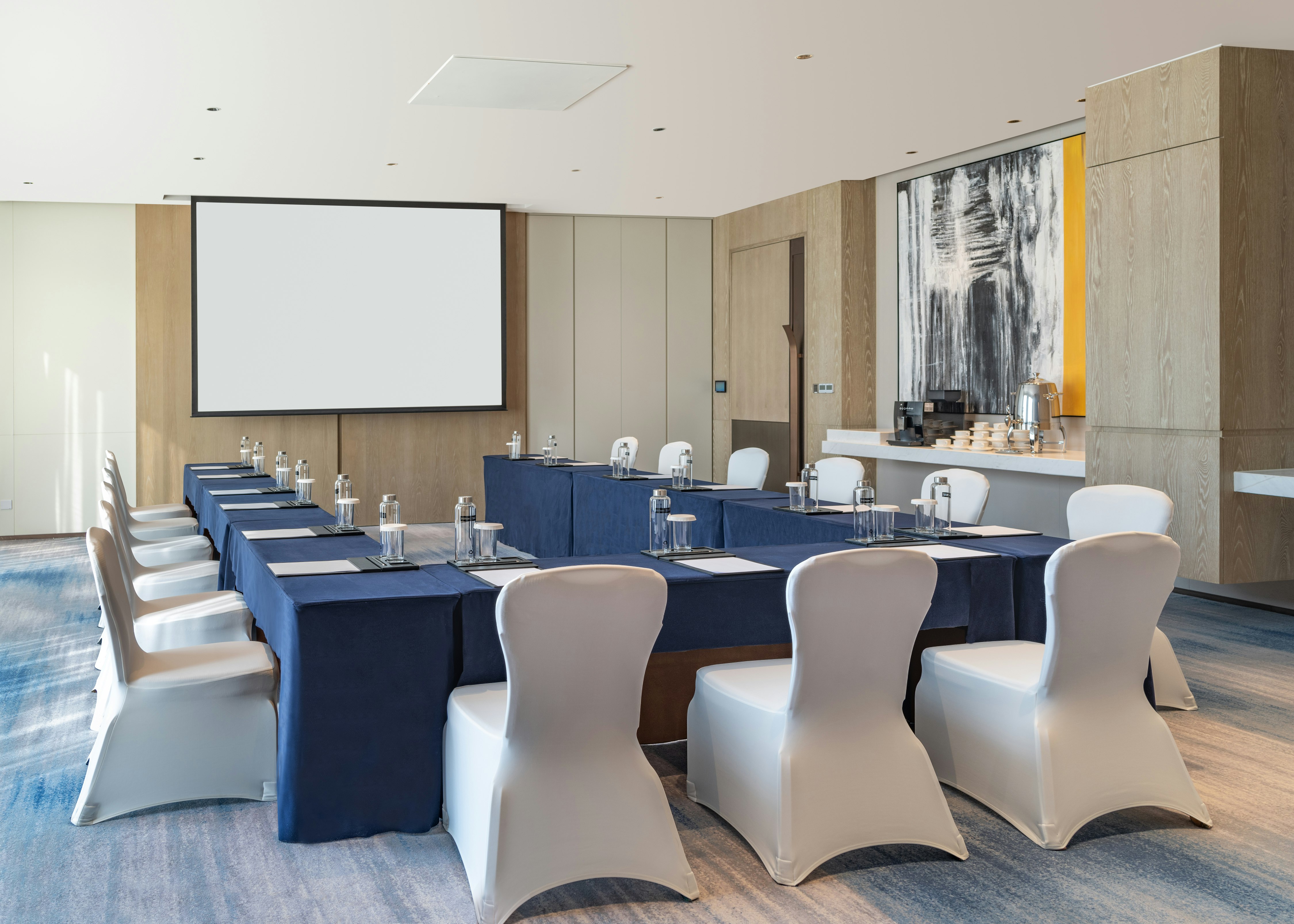 Hilton Shenzhen World Exhibition Convention Center 65/80
