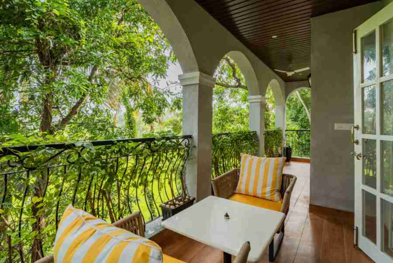 ELIVAAS Casa Ritzy 5-BHK Villa With Private Pool & Lift Near Popular Beaches 12/12
