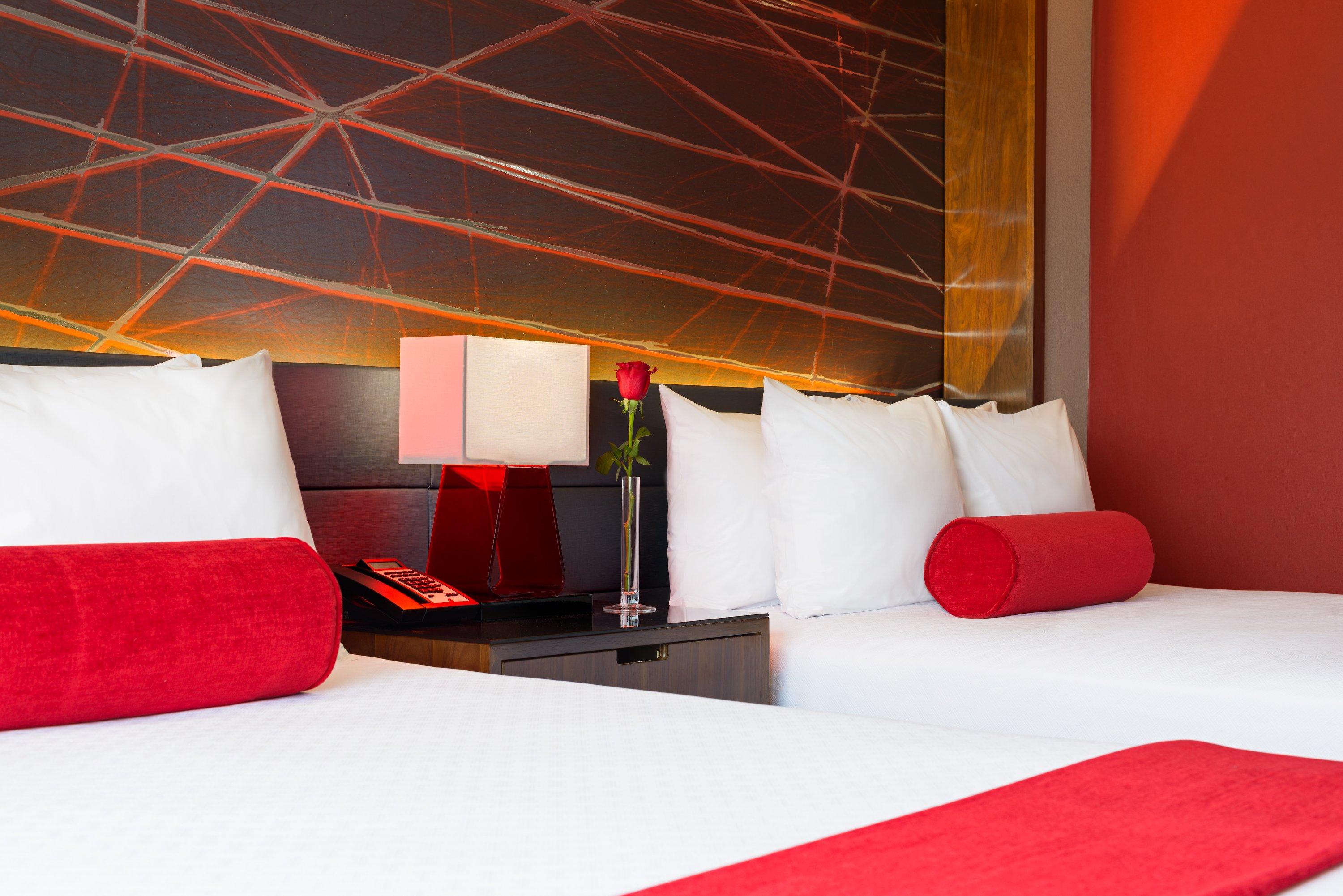 Crowne Plaza JFK Airport Hotel New York City 8/50