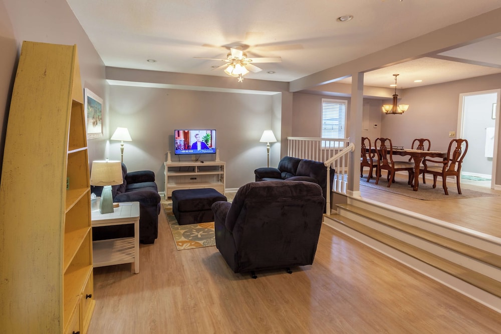 DoubleTree Resort by Hilton Myrtle Beach Oceanfront 62/97