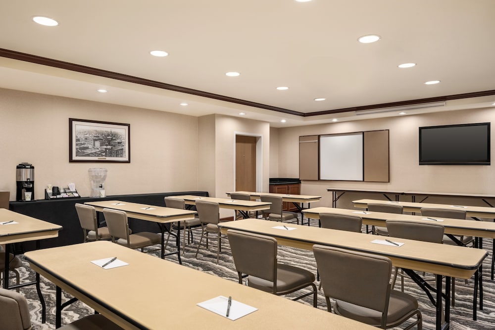 Staybridge Suites Oklahoma City-Quail Springs 61/81