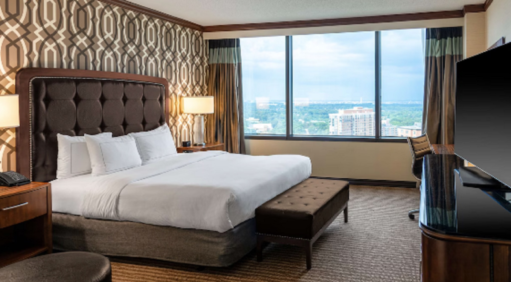 1 BEDROOM, PRESIDENTIAL, SUITE, KING BED