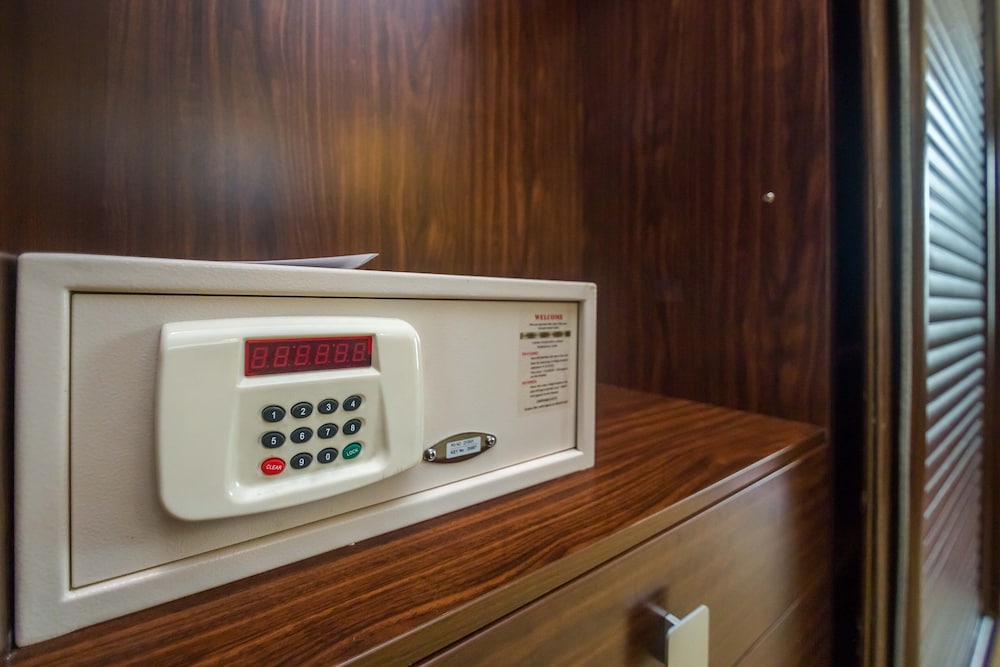 Taarifa Suites 9/50