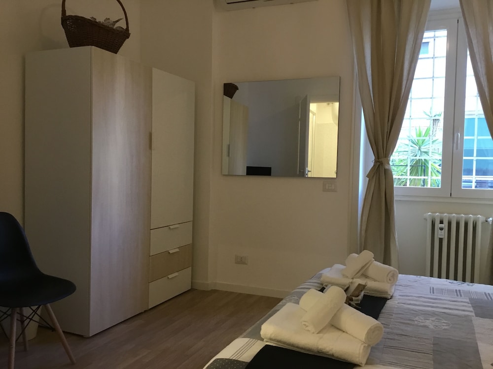Le Fate Suites 12/26
