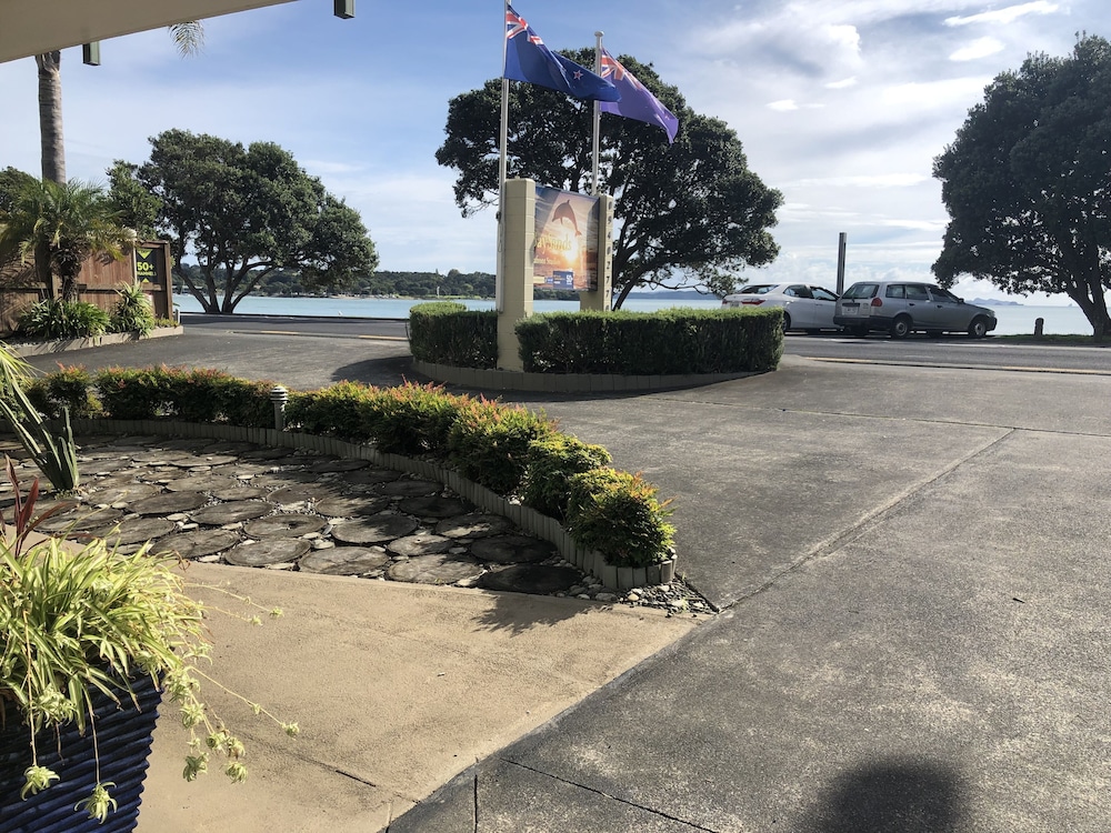 Bay Sands Seafront Studios 47/49