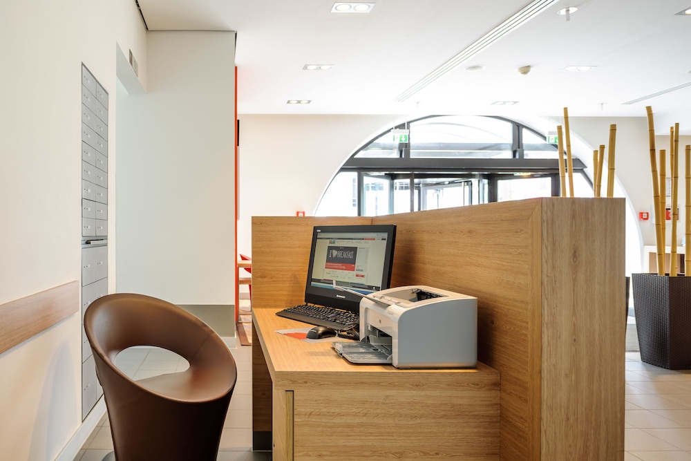 B&B HOTEL Bochum Hbf-Sud 40/56