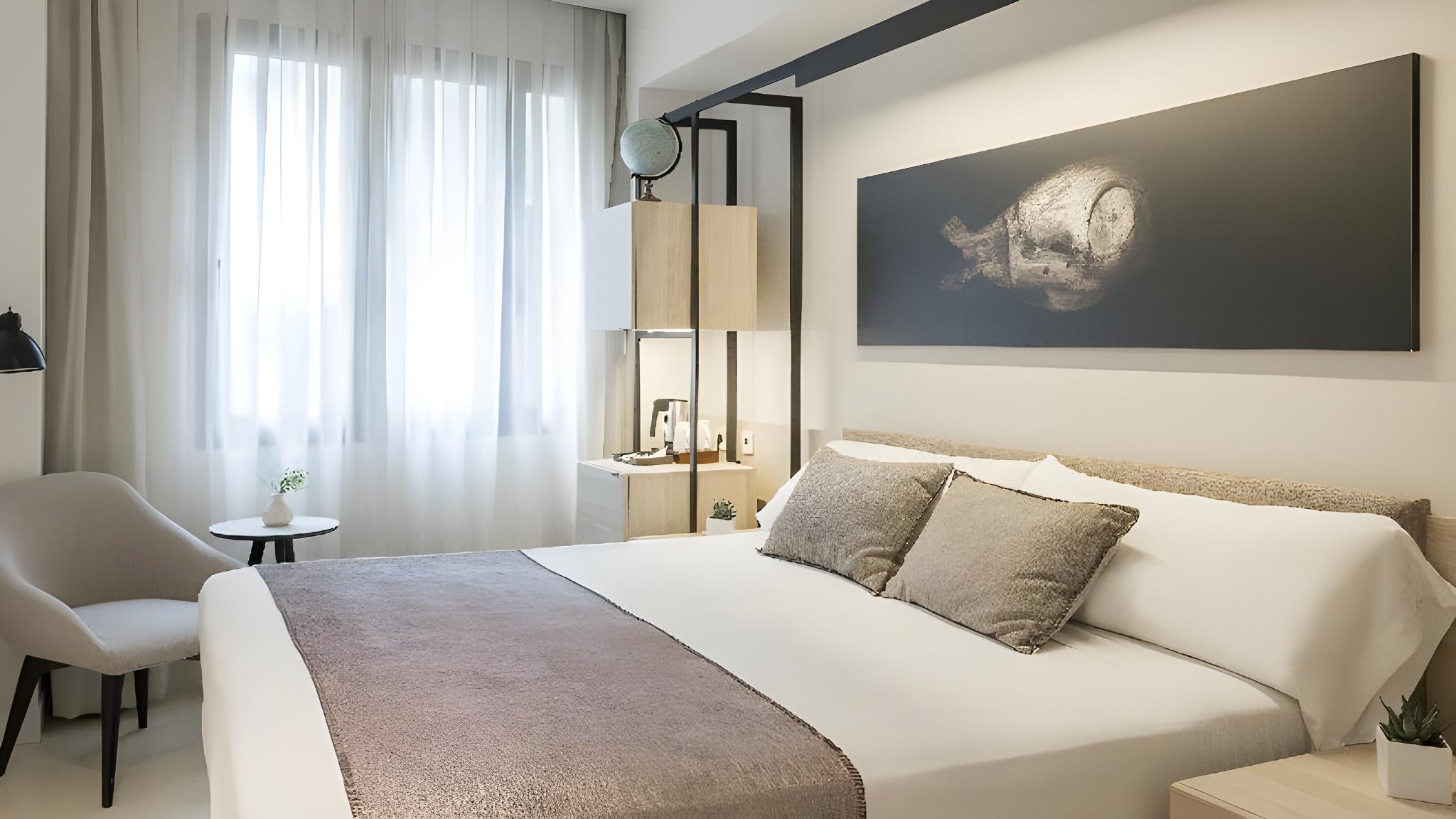 Room, King Bed