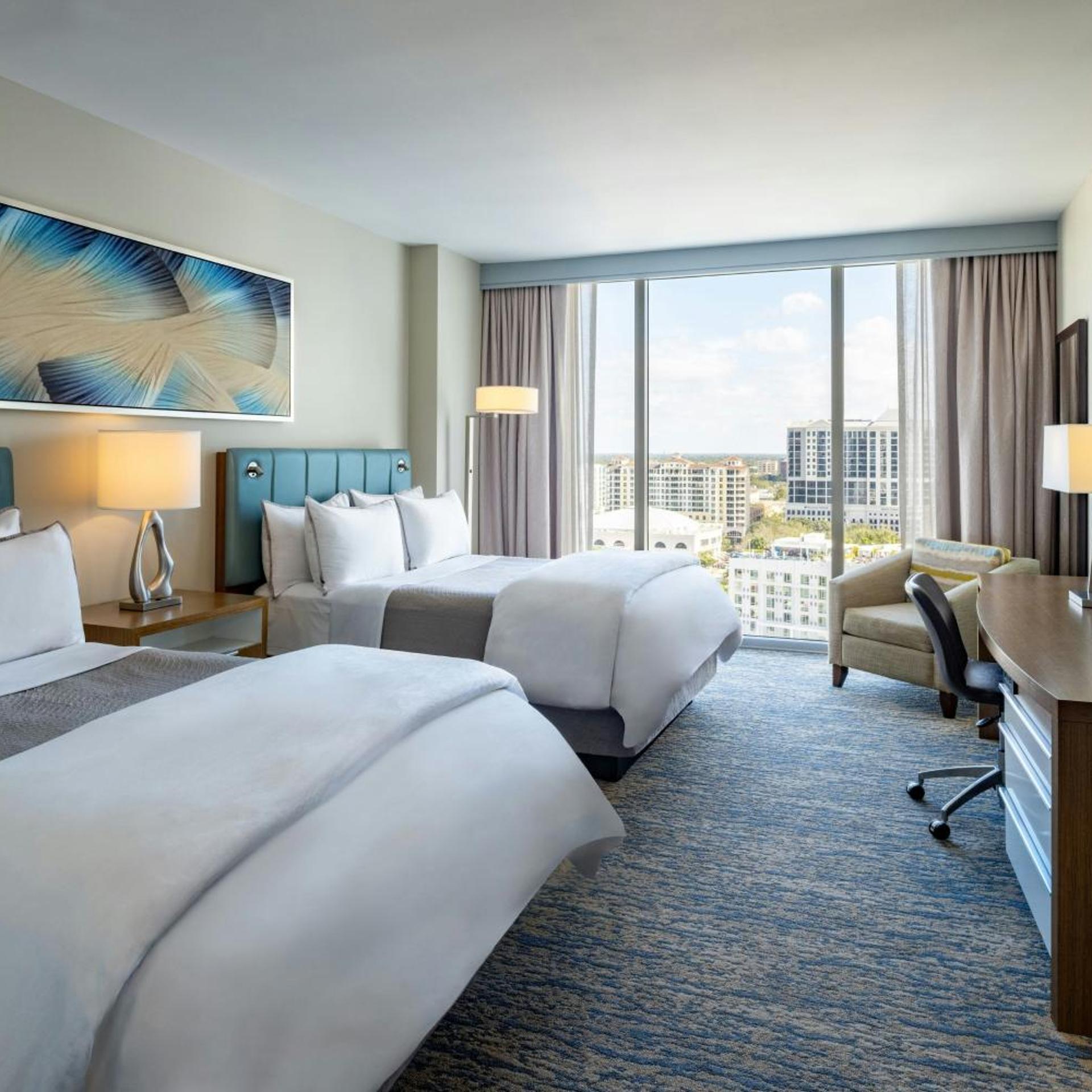Standard, 2 Queen Beds, City View