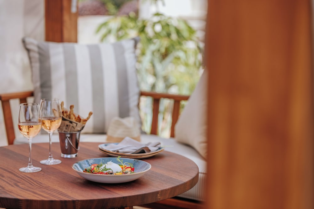 Alion Beach Hotel 55/70