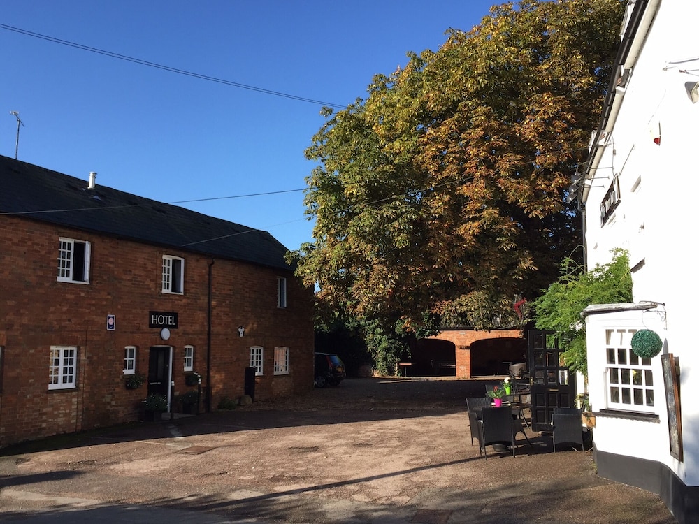 The White Hart 2/16