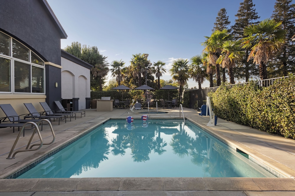 Fairfield Inn Sacramento Cal Expo 47/50