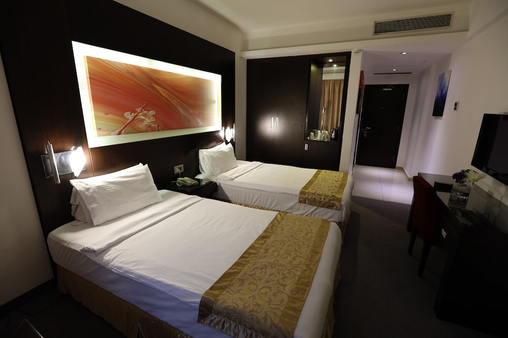 Deluxe King Room:, Wh Hotel 2/7