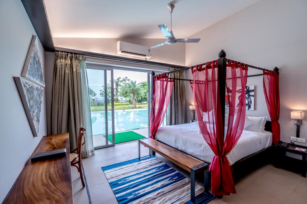 Executive, Double Bed, Pool Access