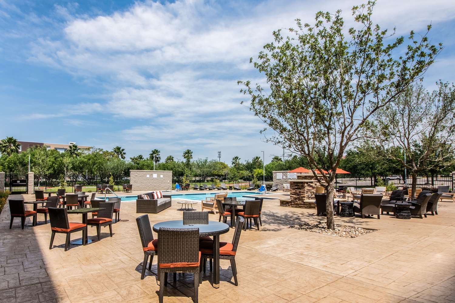 Cambria Hotel McAllen Convention Center 27/40