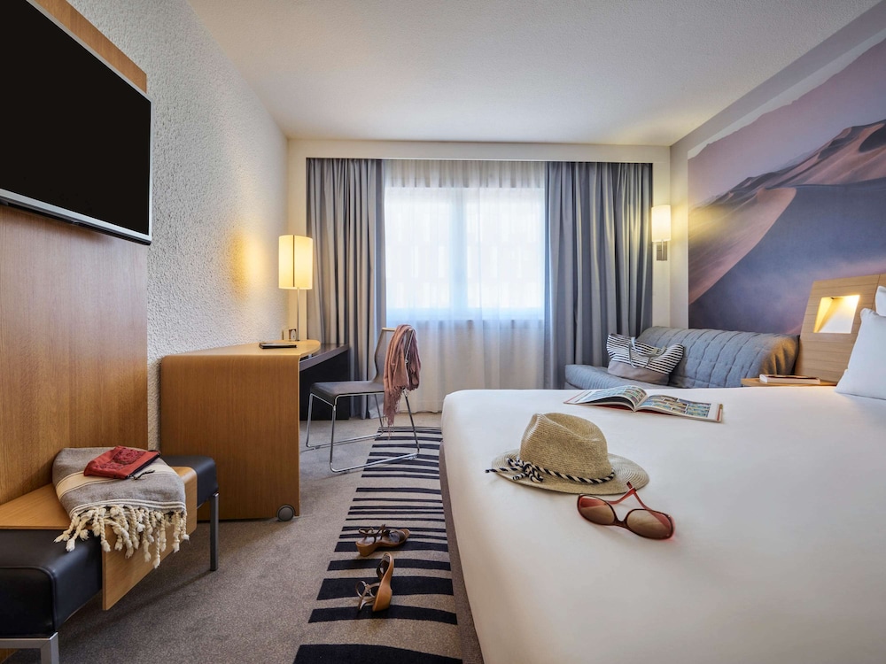 NOVOTEL MASSY PALAISEAU 20/80