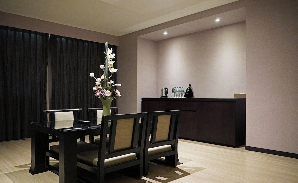 Talmud Hotel Kaohsiung Loveriver 5/50