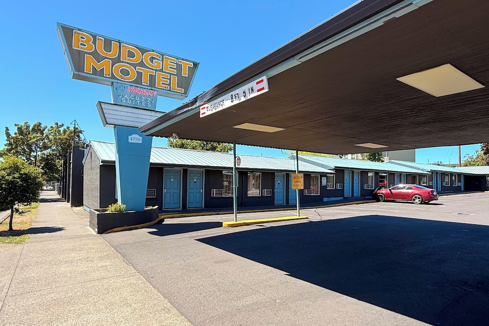 Budget Motel 16/22