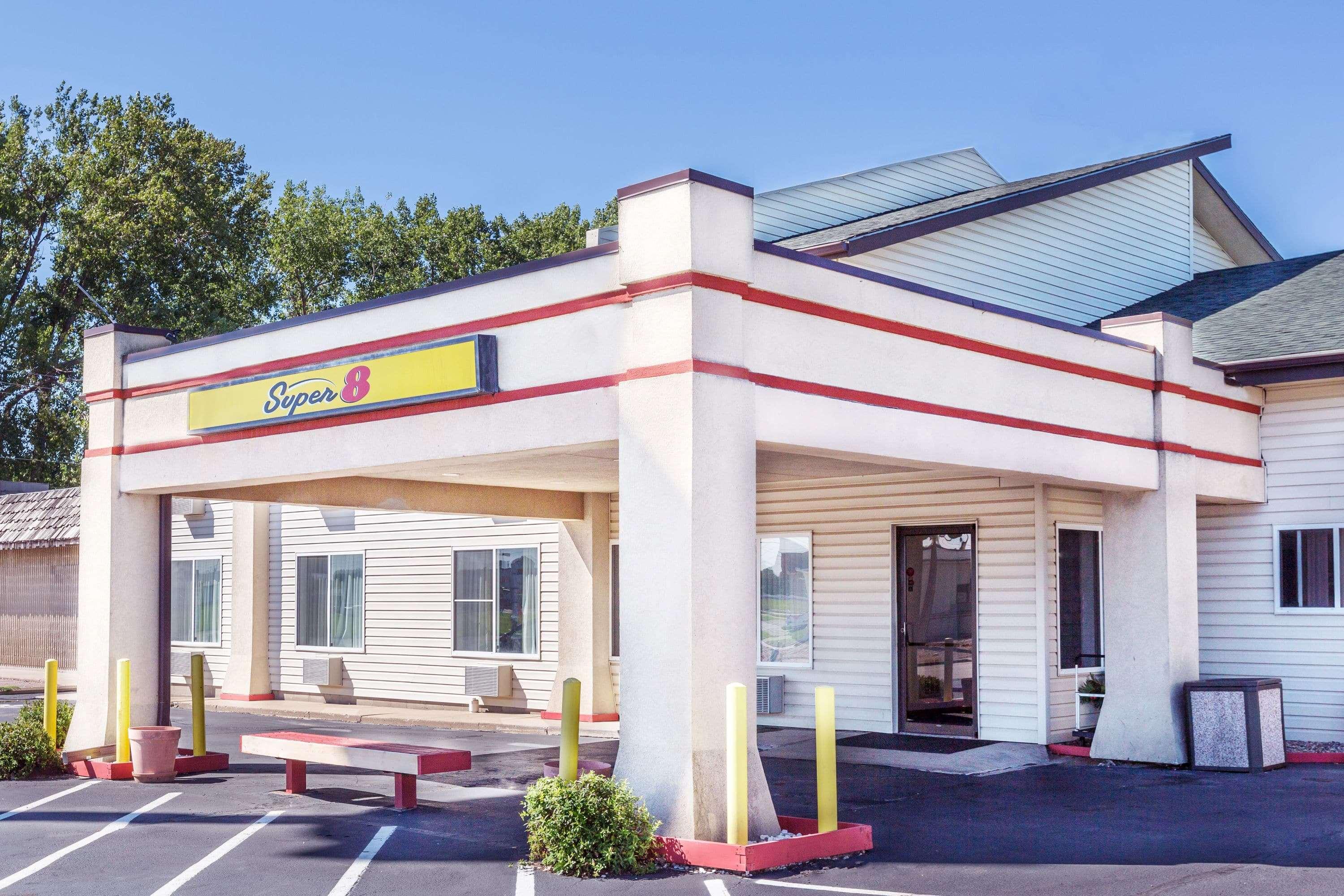Super 8 By Wyndham North Sioux City 4/34
