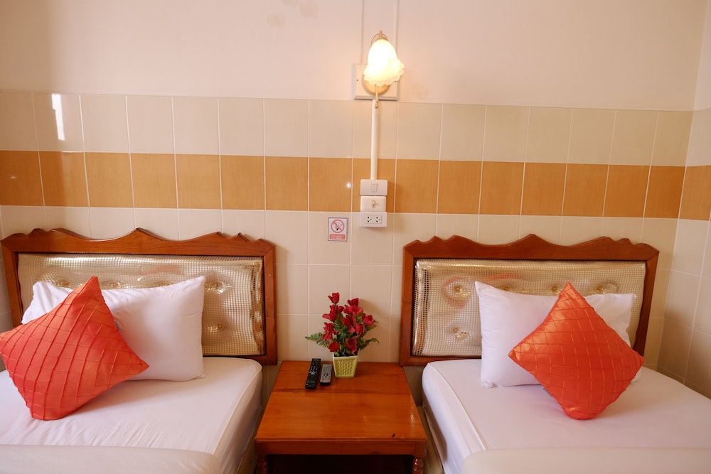 Mitaree Hotel 1 29/39