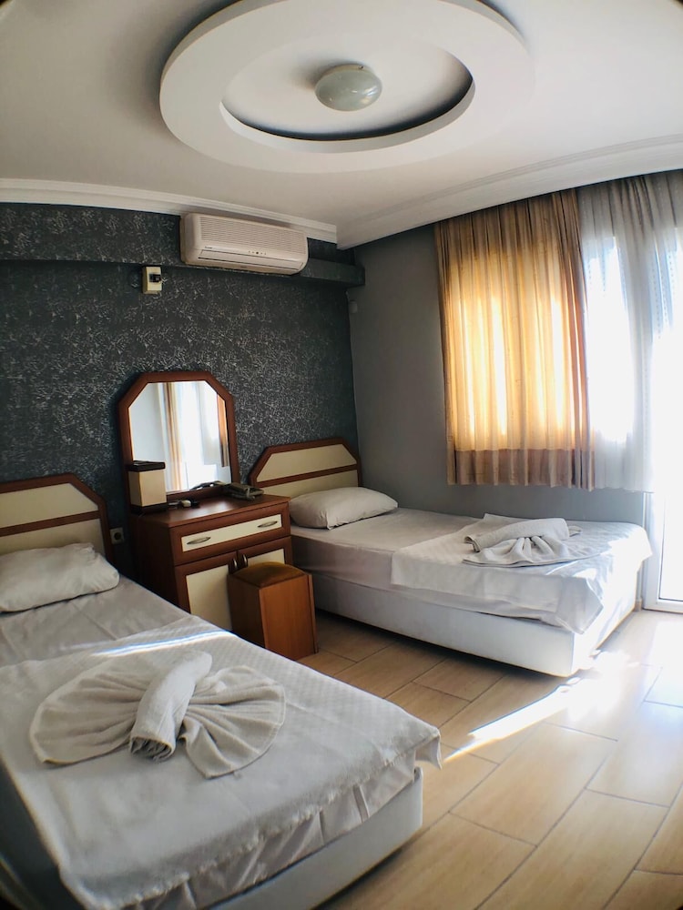 Room, Single, Adult Only