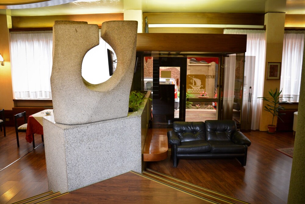 HOTEL SALIERI 42/70