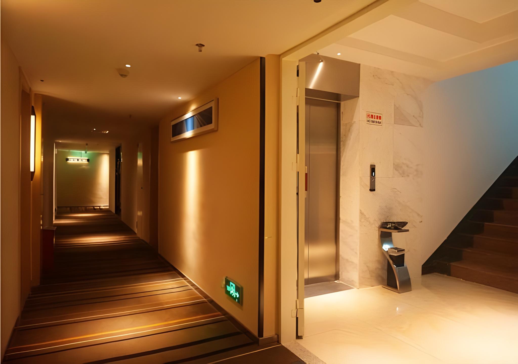 City Comfort Inn (Zhanjiang Middle Renmin Avenue Dingsheng Square) 50/50