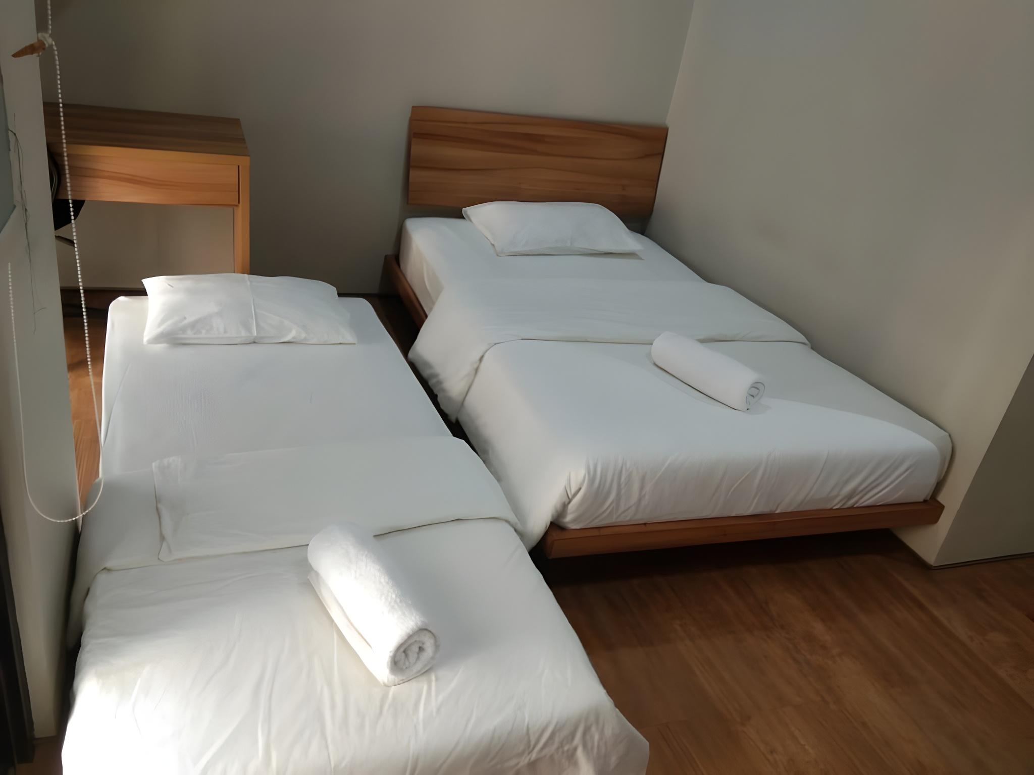 Room, Twin Beds, Small