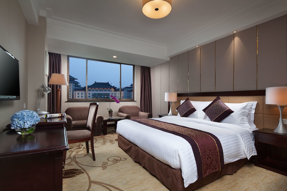 West Capital International Hotel 20/50