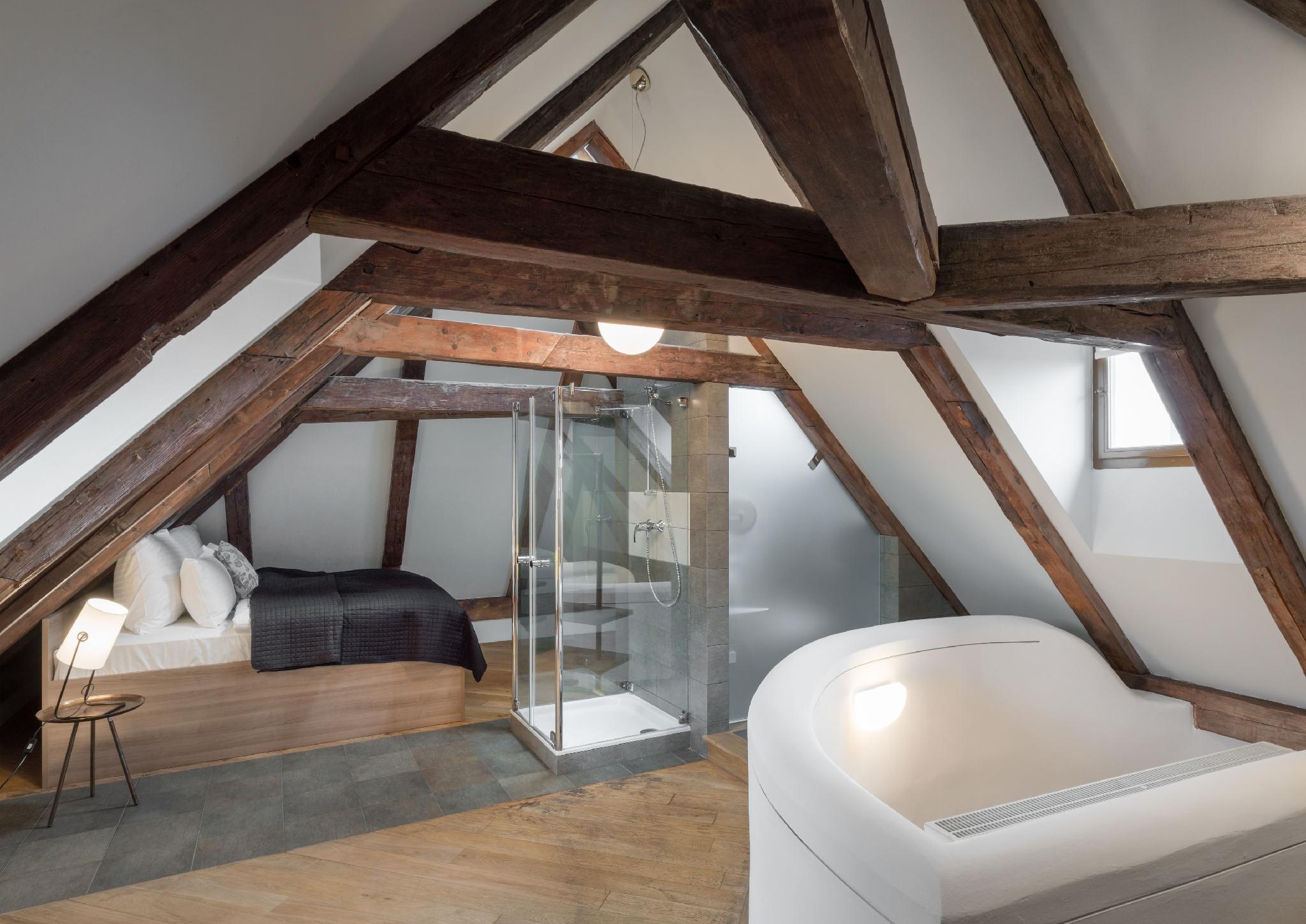 1 Bedroom, Duplex, Apartment