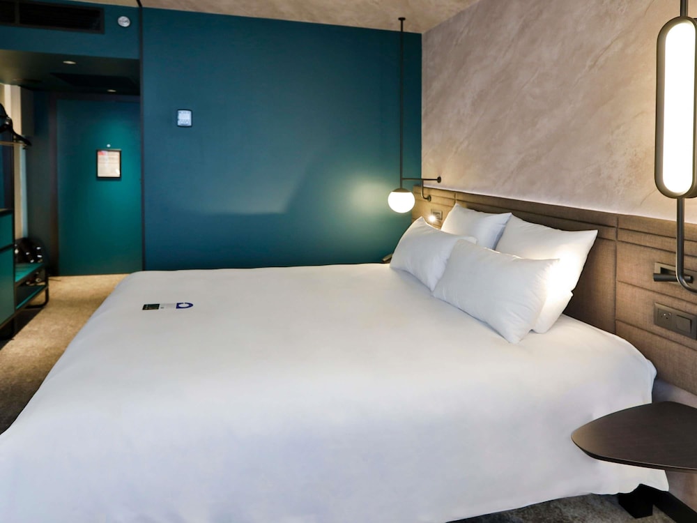 STANDARD, DOUBLE BED
