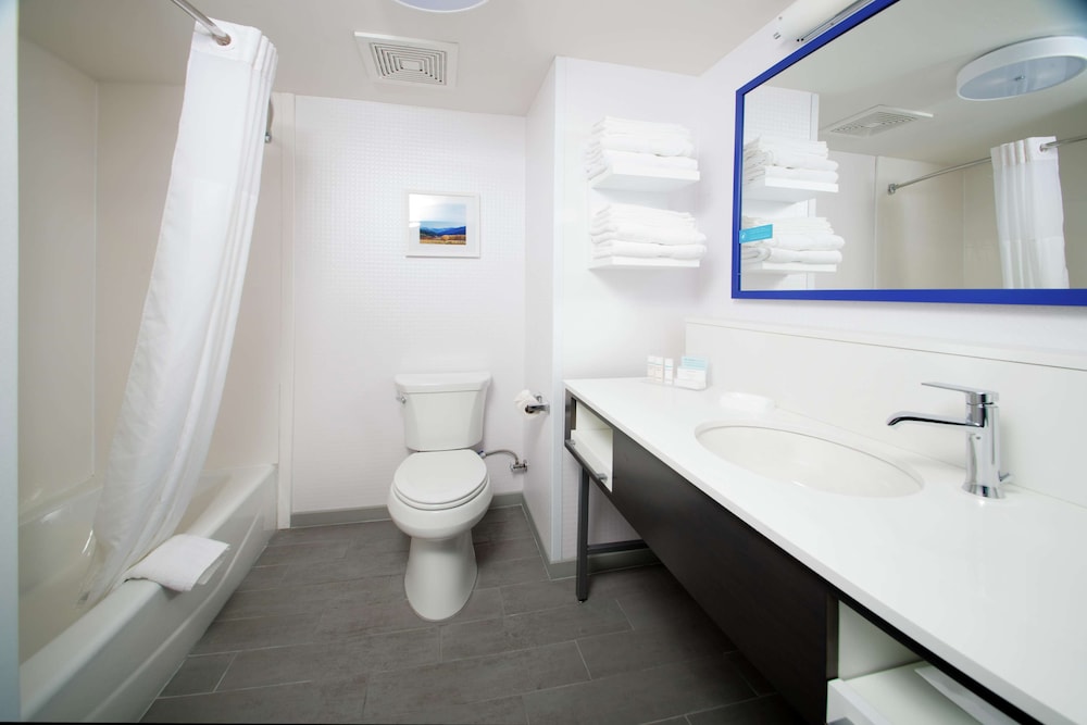 Hampton Inn Arvin Tejon Ranch Ca 12/48