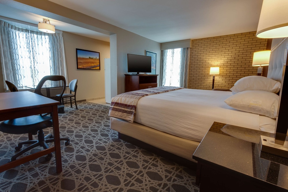 Drury Inn and Suites Hayti Caruthersville 5/34