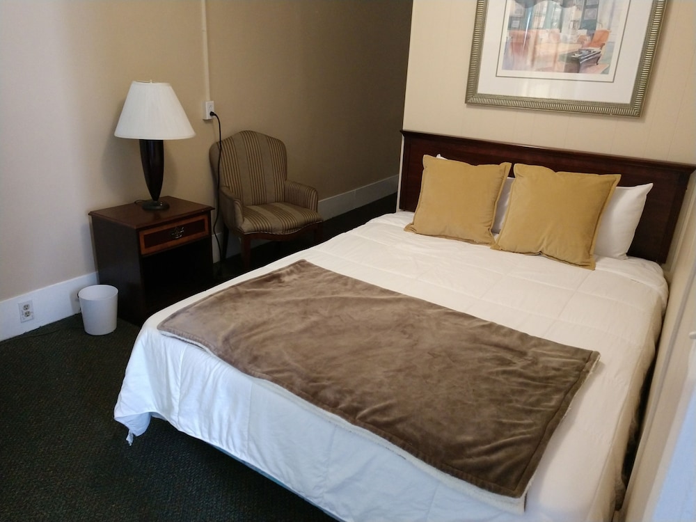 Hotel Wayne 24/44