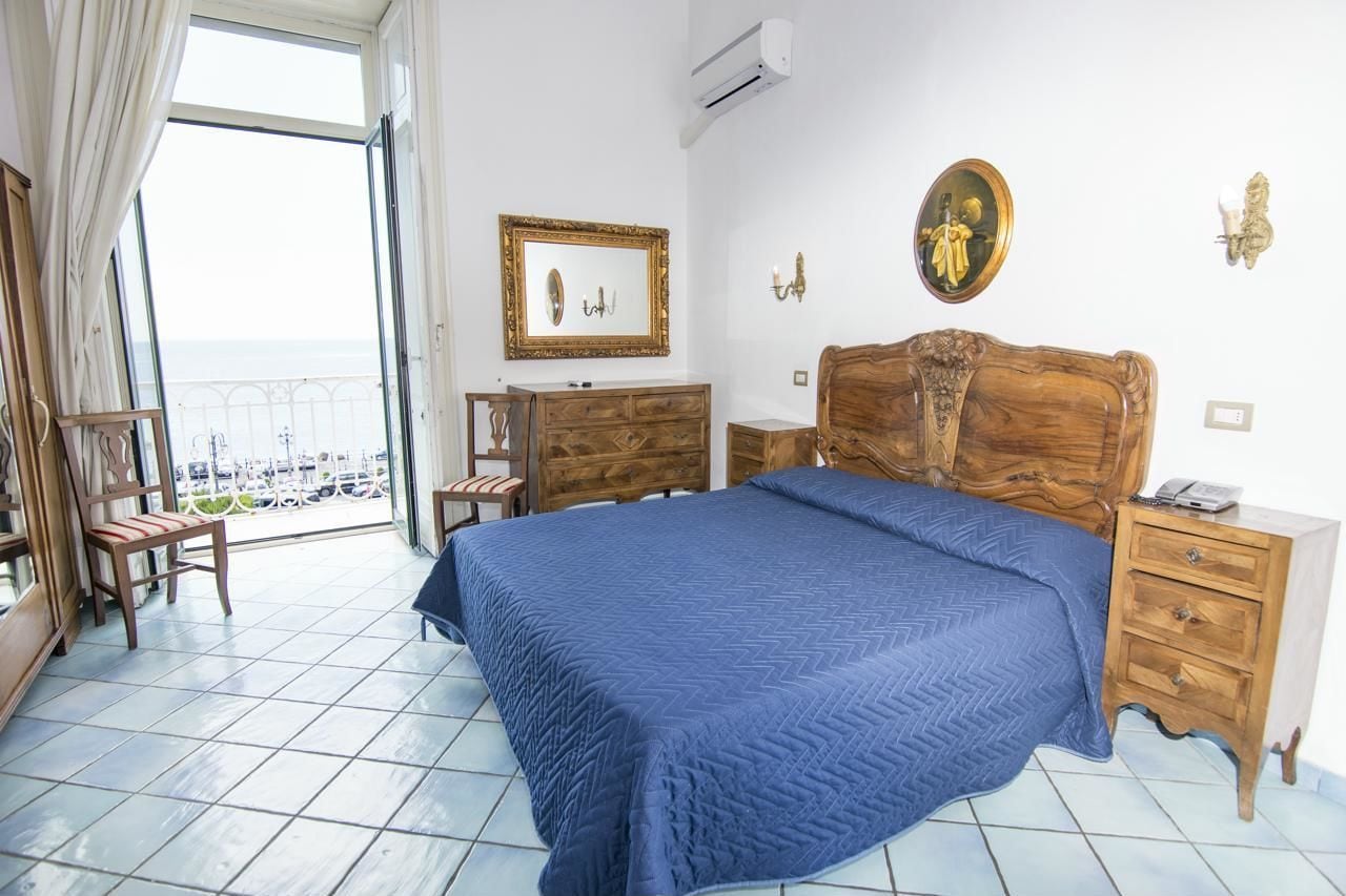 JUNIOR SUITE, STUDIO