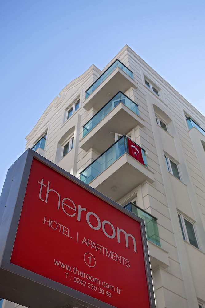 The Room Hotel & Apartments 6/63