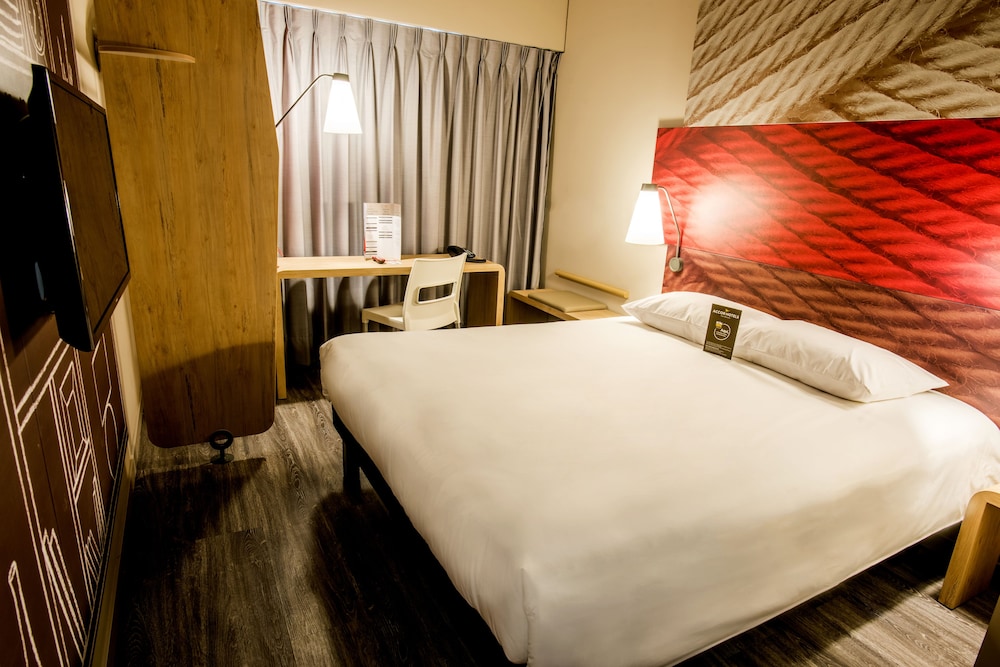 Ibis Apartado 18/67