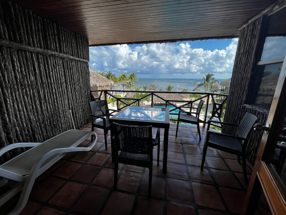 Captain Morgans Retreat 39/80