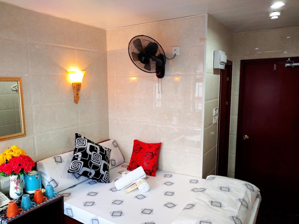 Days Hotel HK 30/61