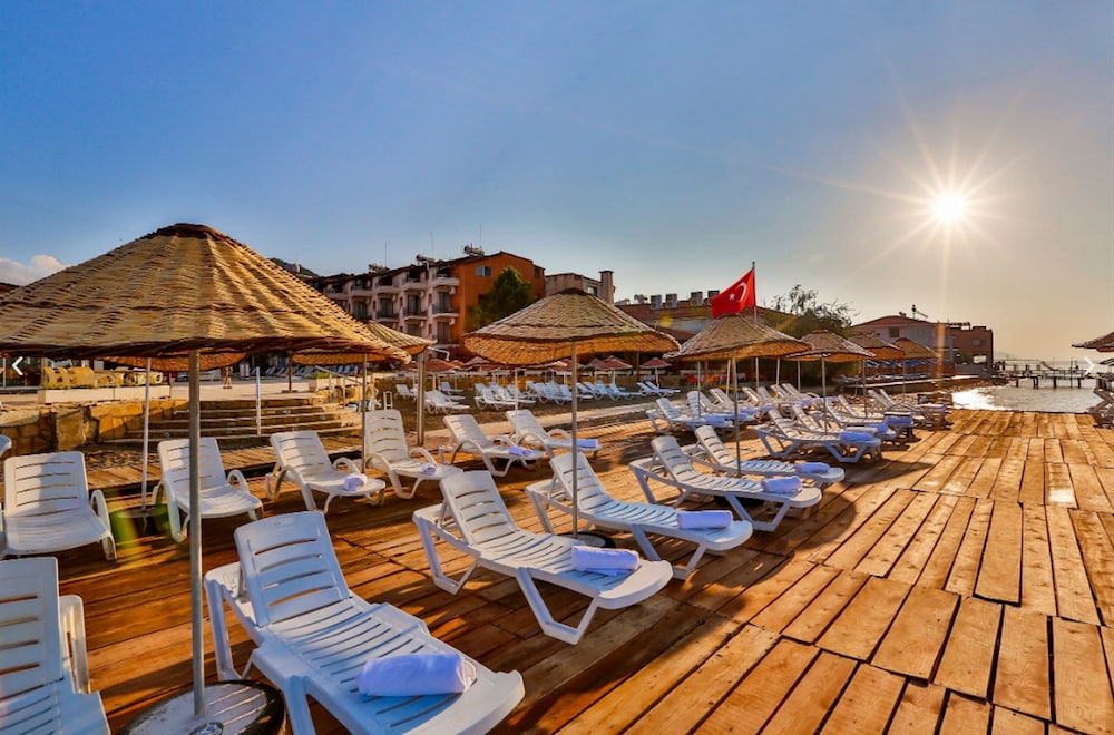 Club Gultur Otel 22/27
