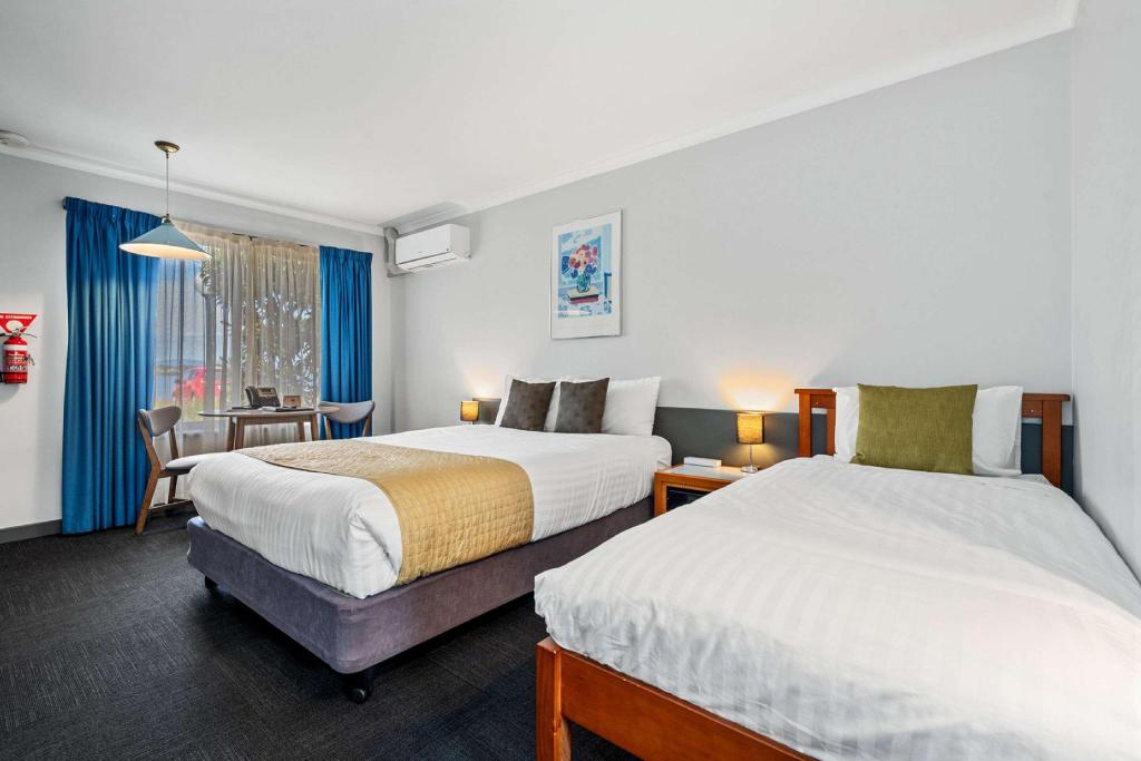 Upgrade, Efficiency, Suite, 2 Queen Beds