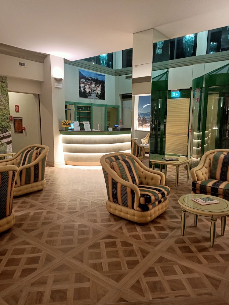 Best Western Hotel Crystal 21/24