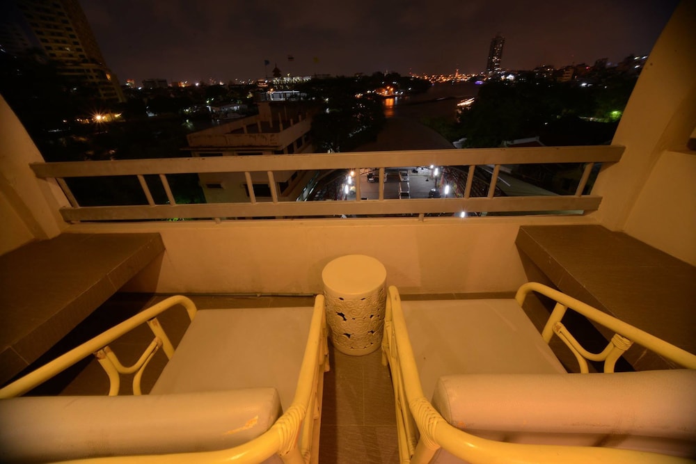 River View Residence 52/66
