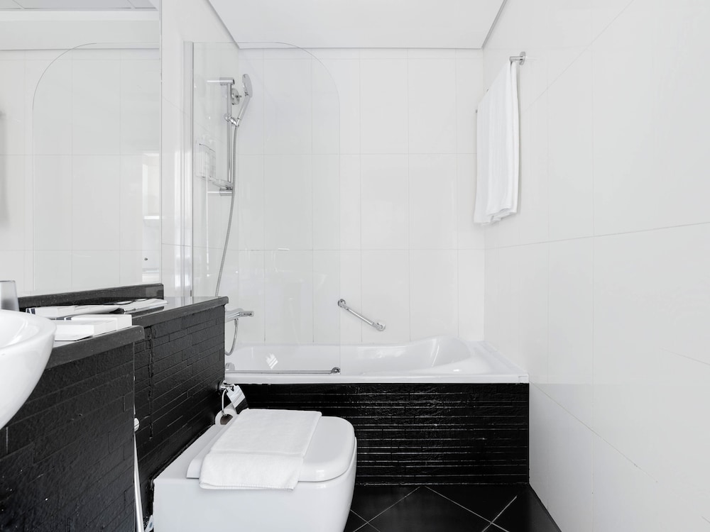 Grand Heights Hotel Apartments 50/50
