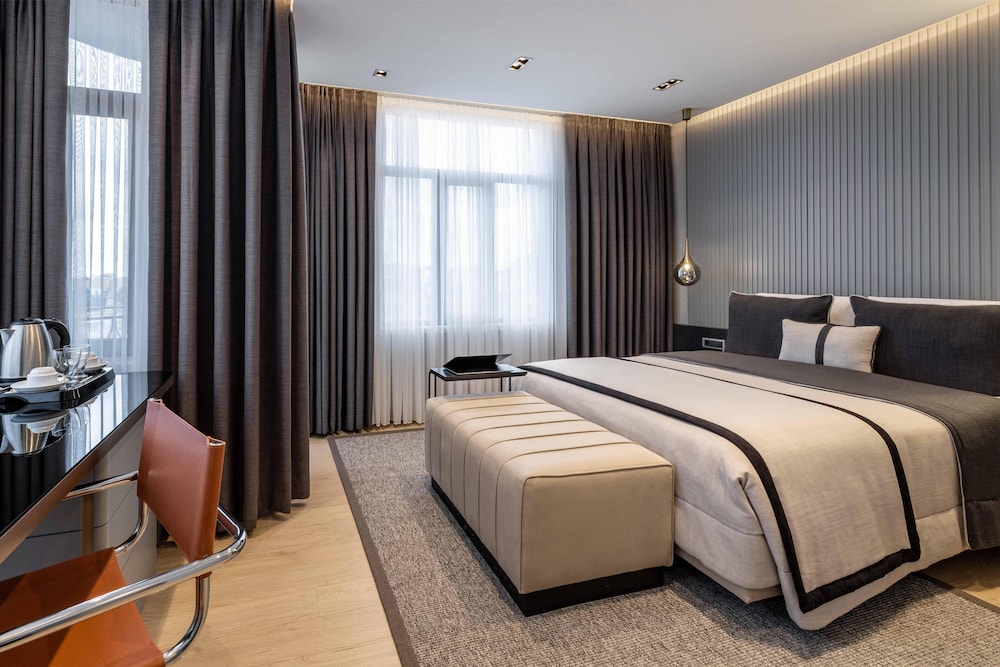 AHC Taksim Hotel 11/73