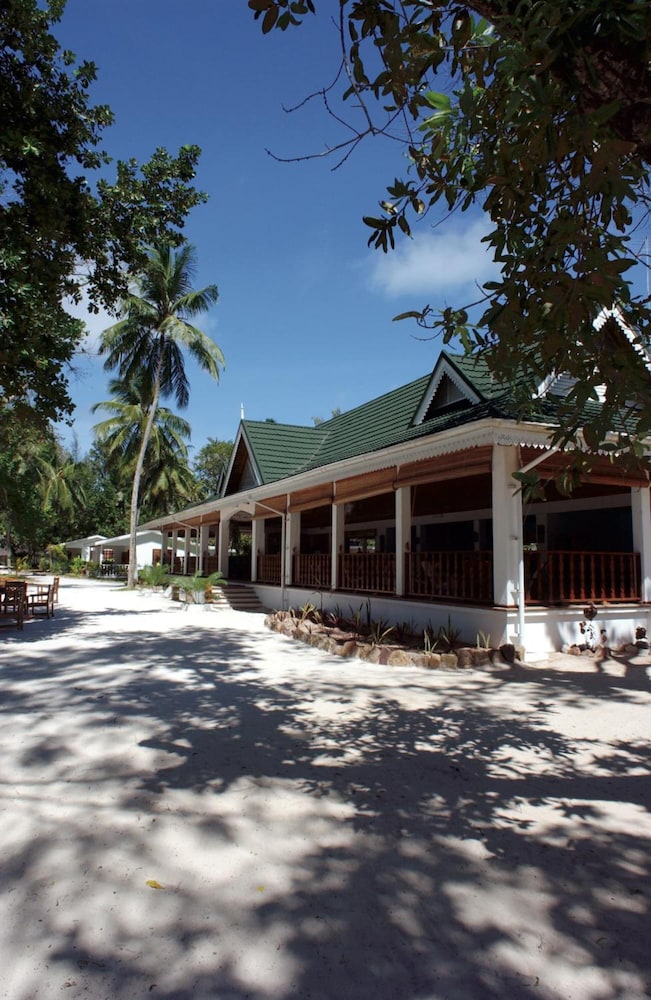 Hotel Cote D Or Club 44/50