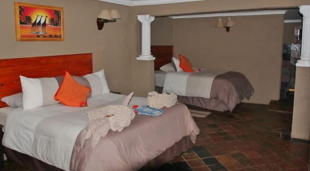 Emahlathini Guest Farm 11/49