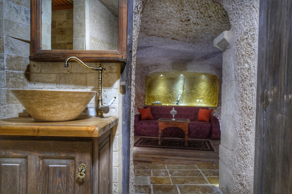 Taka Ev Cave Hotel & Guest House 22/50